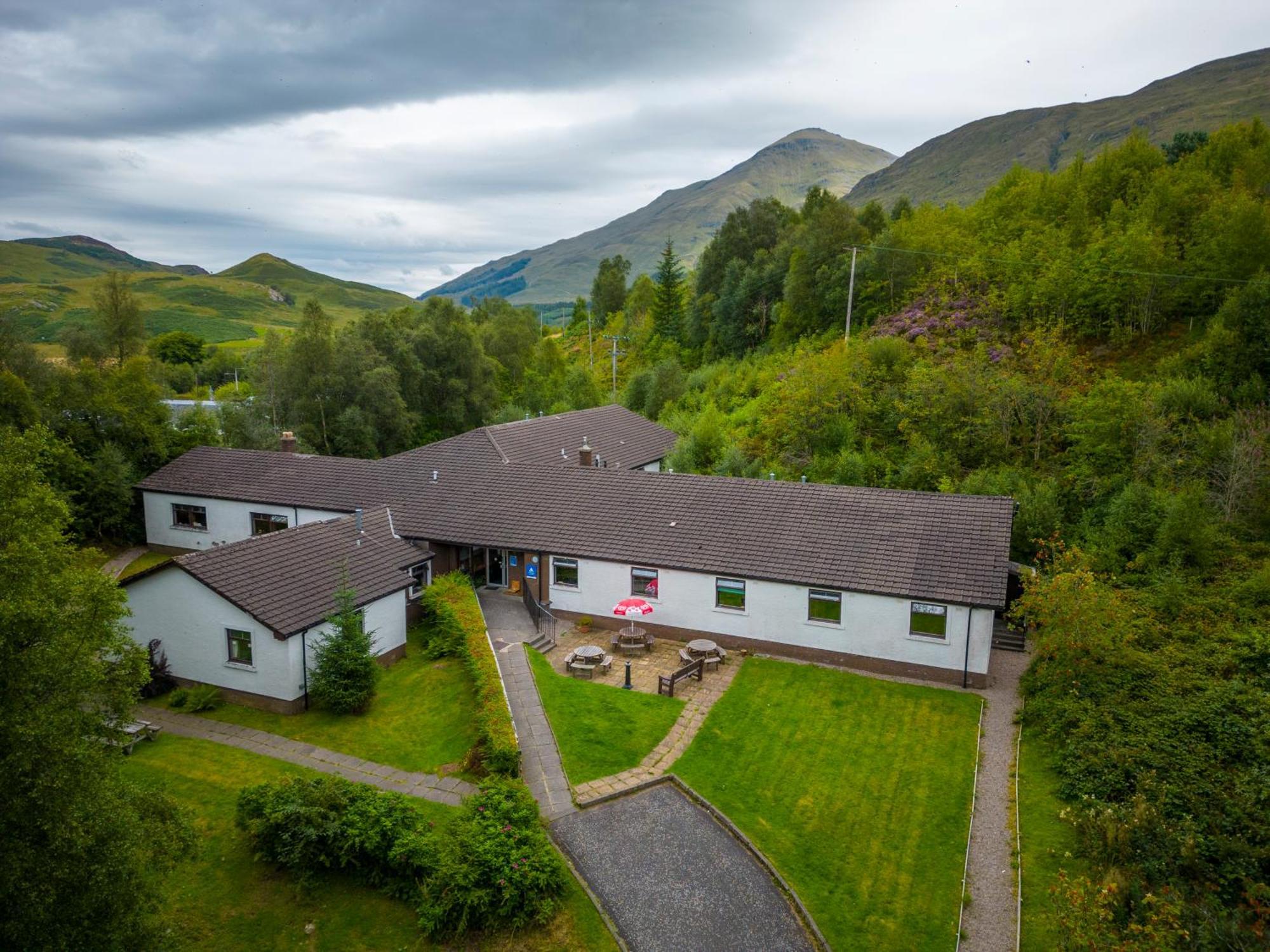Crianlarich Youth Hostel Bagian luar foto